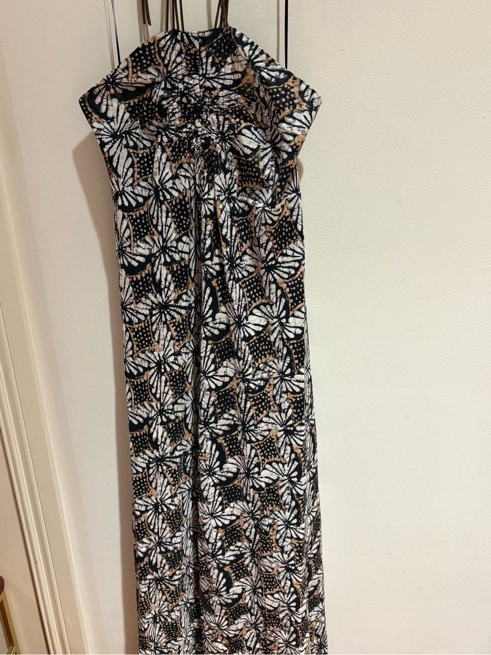 XiRENA Navy and Beige Printed Dress